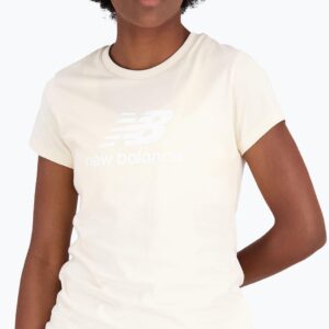 New Balance T Shirt Damski Essentials Stacked Logo Co Beżowy Wt31546Tcm